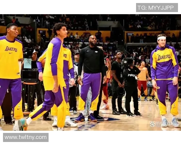 激情对决爵士勇士NBA赛场巅峰对决让我们一起见证精彩瞬间