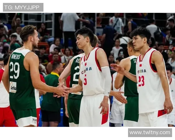 马尚布鲁克斯的篮球传奇之路与他对中国篮球的深远影响